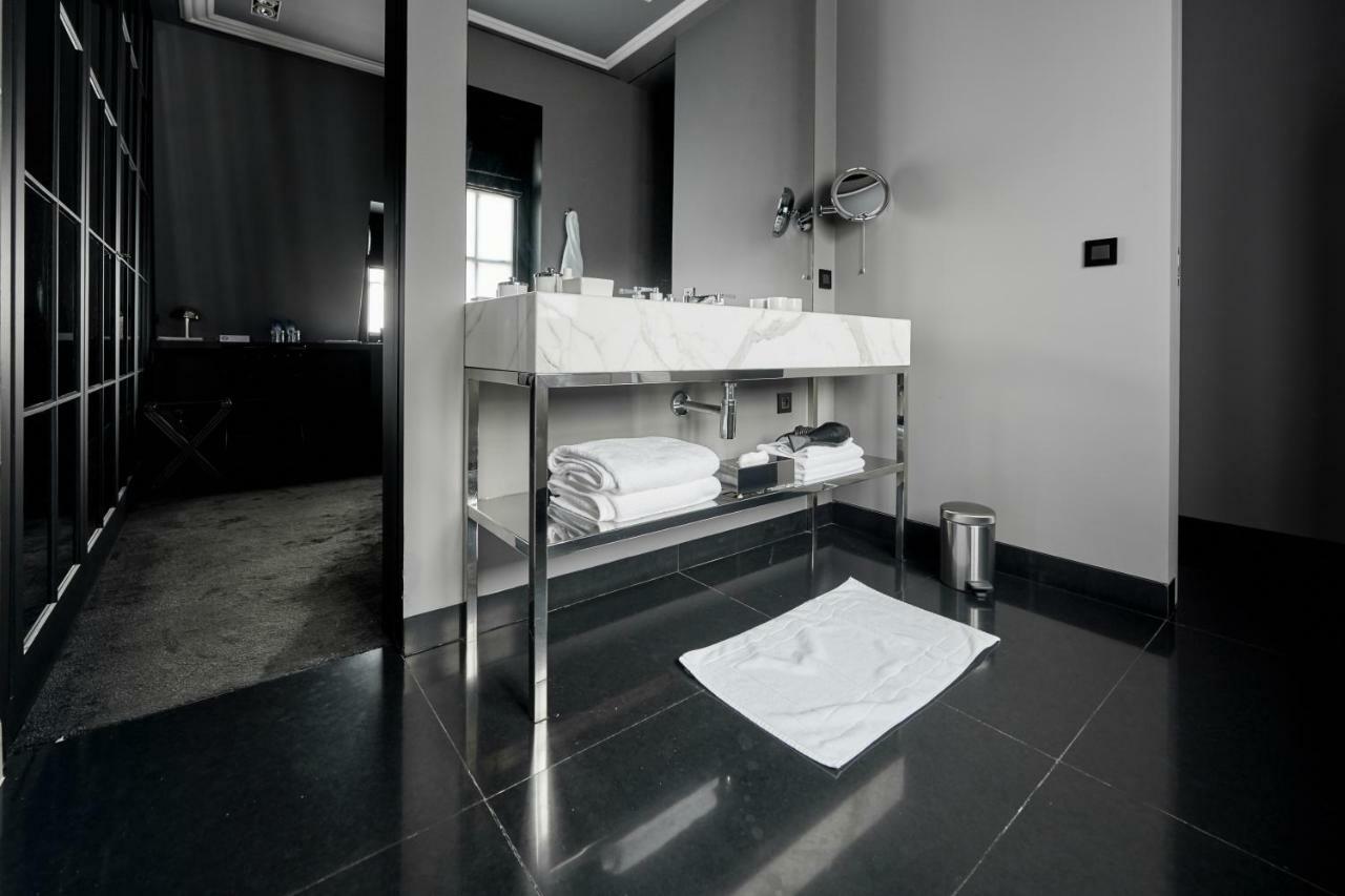 Hotel Odette En Ville إيكسلس المظهر الخارجي الصورة